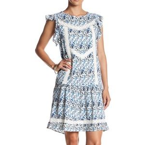 Romeo + Juliet Couture Ruffle Floral Shift Dress